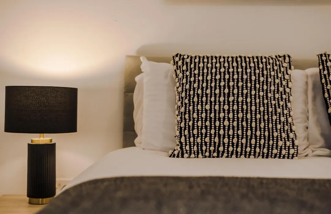 Onslow House - Air Host & Stay - 5 Bed, Sleeps 14-1